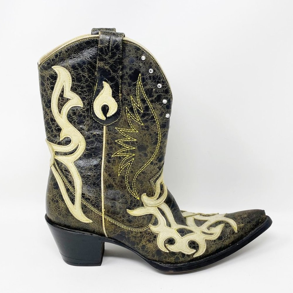 Women's Black and Cream Embroidered Western Heeled Boot